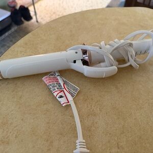 T3 White Curling Iron